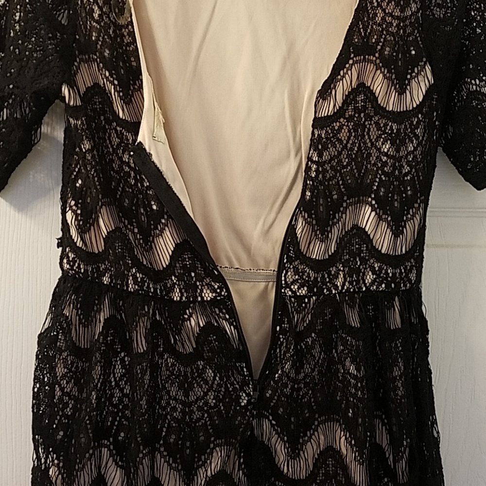 ☘3 for $24☘Black and blush lace dress - Picture 5 of 8